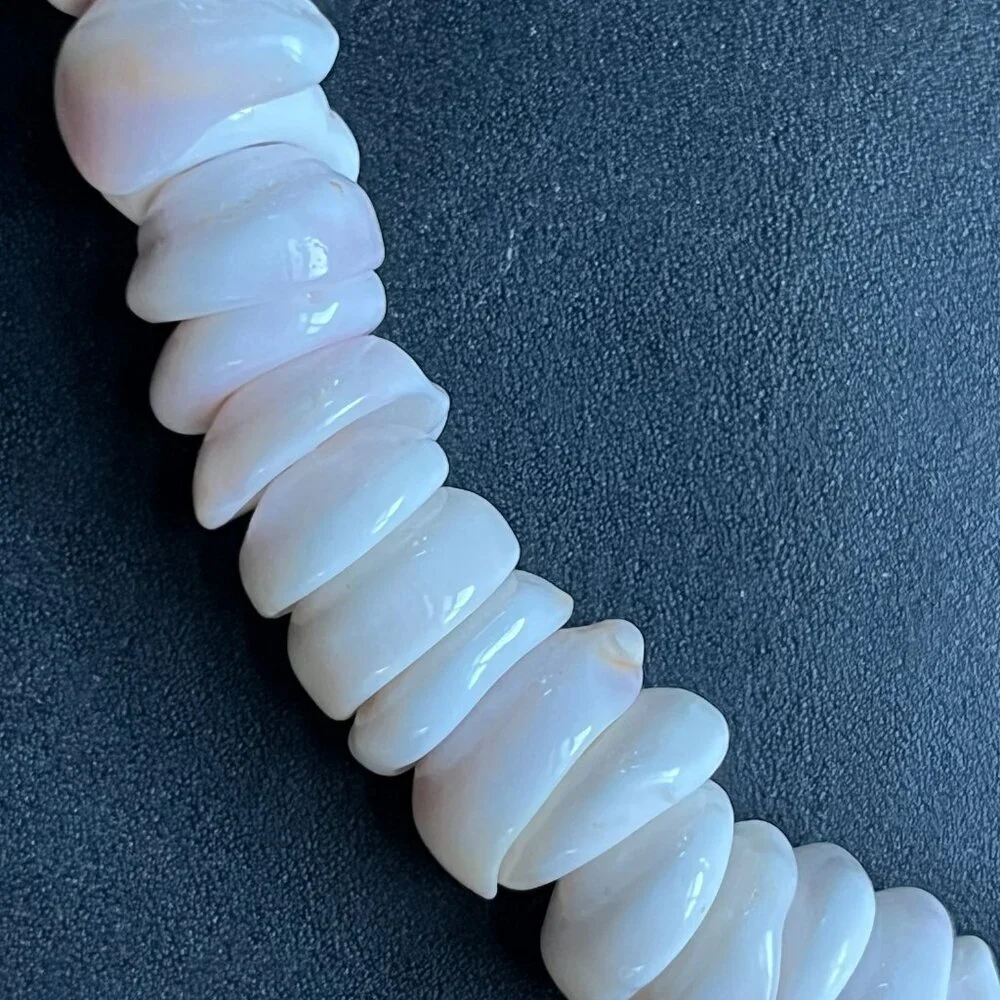 VINTAGE HAWAIIAN GENUINE PUKA SHELL NECKLACE EXTRA LARGE SHELLS 20